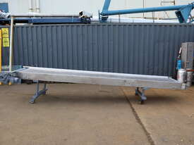 Motorised Belt Conveyor - 5m long - picture0' - Click to enlarge