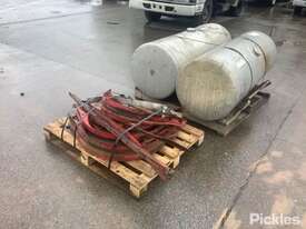 Dual Round Diesel Fuel Tanks - picture1' - Click to enlarge