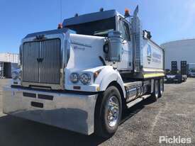 2013 Western Star 4800FX - picture0' - Click to enlarge