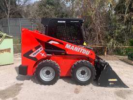 Manitou 1900R Skid Steer - picture0' - Click to enlarge