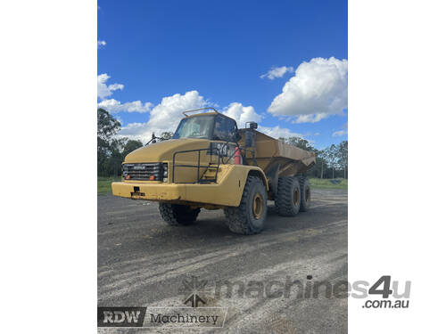 Caterpillar 740 Dump Truck 