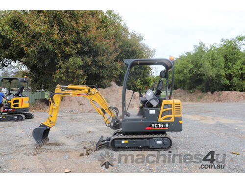 Yuchai YC16-9 Mini Excavator + Aluminium Plant Trailer