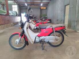 Honda Supercub - picture2' - Click to enlarge