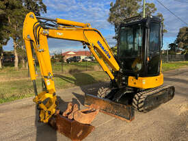 Komatsu PC30 Tracked-Excav Excavator - picture0' - Click to enlarge