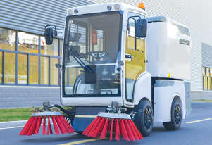 Used tennant 636HS Green Machine Street Sweeper in , - Listed on