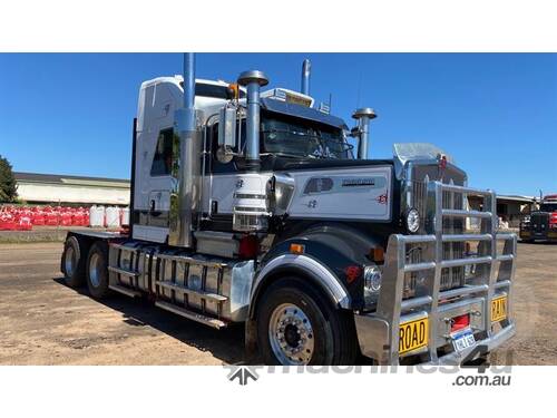 Kenworth T909