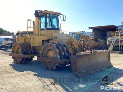 1991 Caterpillar 826 Soil Compactor