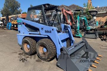 TCM608 Skid 42 hp Steer Loader