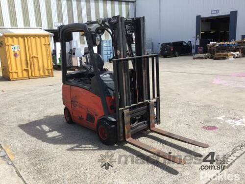 Linde E20 Counter Balance Forklift