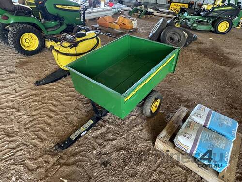 John Deere 10S Lawn Trailer 