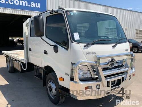 2021 Hino 300 921 Crew Cab Table Top