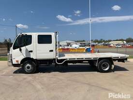 2021 Hino 300 921 Crew Cab Table Top - picture2' - Click to enlarge