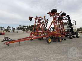 Bourgault 8810 40ft & 6280 TBH - picture2' - Click to enlarge