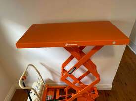 Scissor Lift Table - Mobile - Battery Operated - picture2' - Click to enlarge