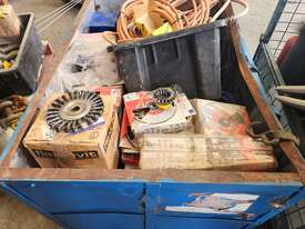 Crate Of Wire Buffs - picture0' - Click to enlarge