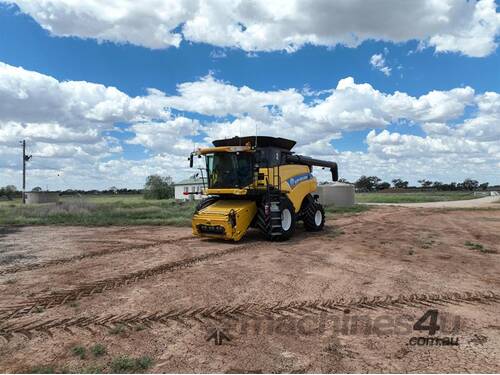 NEW HOLLAND CR 9090 45 ft FRONT 
