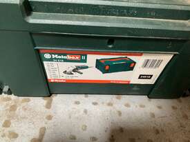 Metabo Angle Grinder with Case - picture2' - Click to enlarge