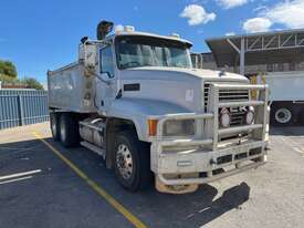 2005 Mack CH Tipper Day Cab - picture0' - Click to enlarge