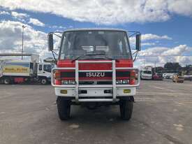 1990 Isuzu FTS700 4X4 Rural Fire Truck - picture0' - Click to enlarge