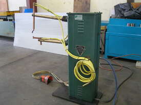 Aston Australian Made Spot Welder - picture1' - Click to enlarge