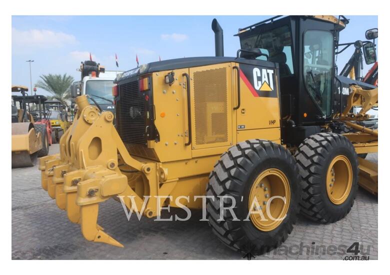caption CAT 140M Motor Graders