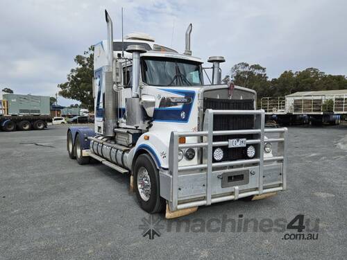 2004 Kenworth T904 Prime Mover Sleeper Cab