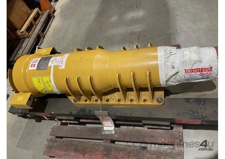 caption 9T-8813 - CATERPILLAR 777F, 777D, 777C, 777B RECONDITIONED CYLINDER SUSPENSION FRONT