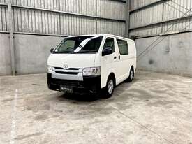 2018 Toyota Hiace  Petrol - picture2' - Click to enlarge