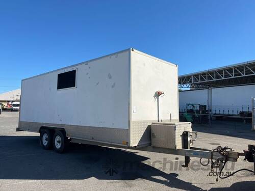 2013 Belco Enclosed Tandem Axle Site Trailer