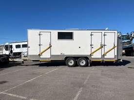 2013 Belco Enclosed Tandem Axle Site Trailer - picture1' - Click to enlarge