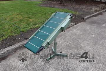 Slatted Belt Incline Conveyor 0.92m Long