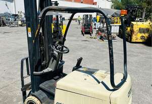 Crown forklift 3 wheel sideshift 6.3m lift