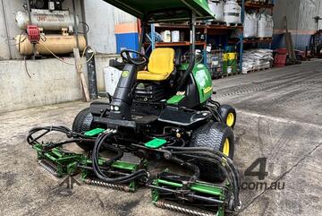 John Deere   Fairway Mower