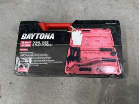 Daytona DSP2234 22.2mm/34.1mm Dual Size Stud Punch - picture2' - Click to enlarge