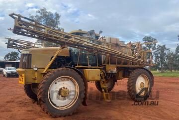 RoGator 1274 Boom Spray Sprayer