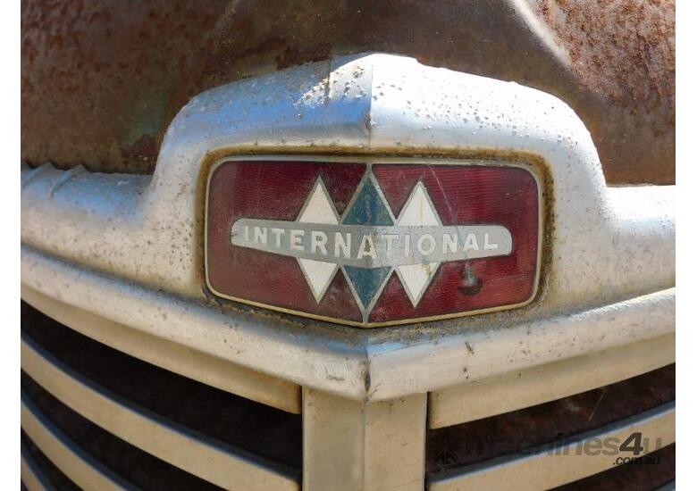 caption International KB6 Truck