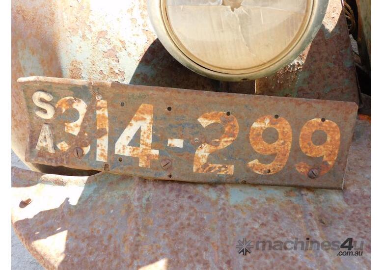 caption International KB6 Truck