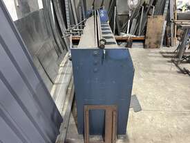 Blackburn Machinery Sheet Metal Guillotine - picture0' - Click to enlarge