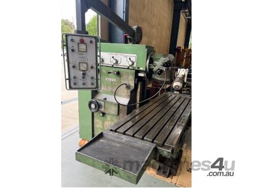 caption Zayer Milling Machine 66BM – High-Performance, Excellent Condition, Great Value!
