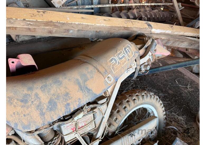 caption Kawasaki KLR 250