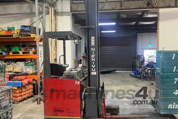 Narrow aisles sit down reach truck Nichiyu FBRF14-70-8000 Narrow aisles sit down reach truck Nichiyu FBRF14-70-8000