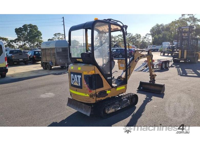 caption Caterpillar 301.4C