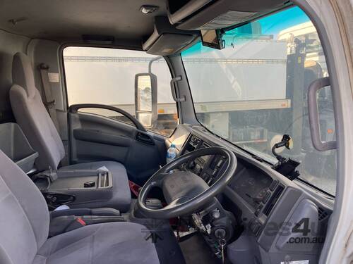 2008 Isuzu NPR200 MWB Refrigerated Pantech