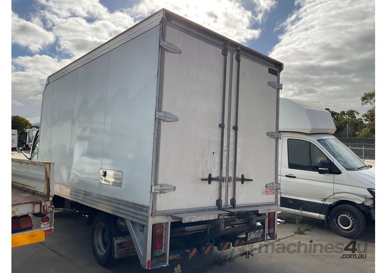 caption 2014 Hino 300 series Pantech