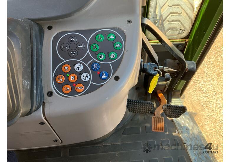 caption 2019 Fendt 211P Vario 4x4 Tractor