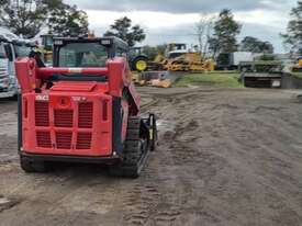 2018 Kubota SVL75-2 Rubber Tracked Skid Steer - picture2' - Click to enlarge