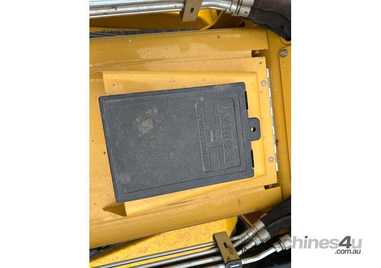 2021 Vermeer S925TX Stand Behind Mini Digger