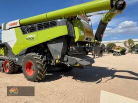 (8734) 2021 CLAAS Lexion 8800T - picture1' - Click to enlarge