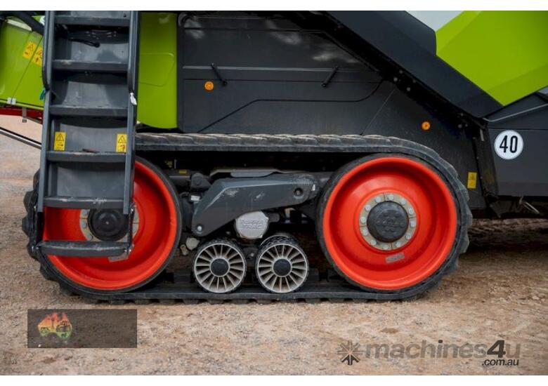 caption (8734) 2021 CLAAS Lexion 8800T