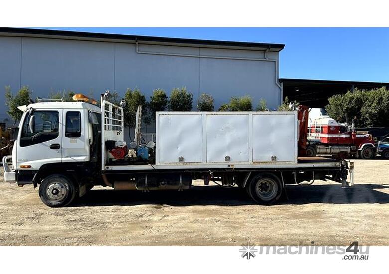 caption Isuzu FRR 500